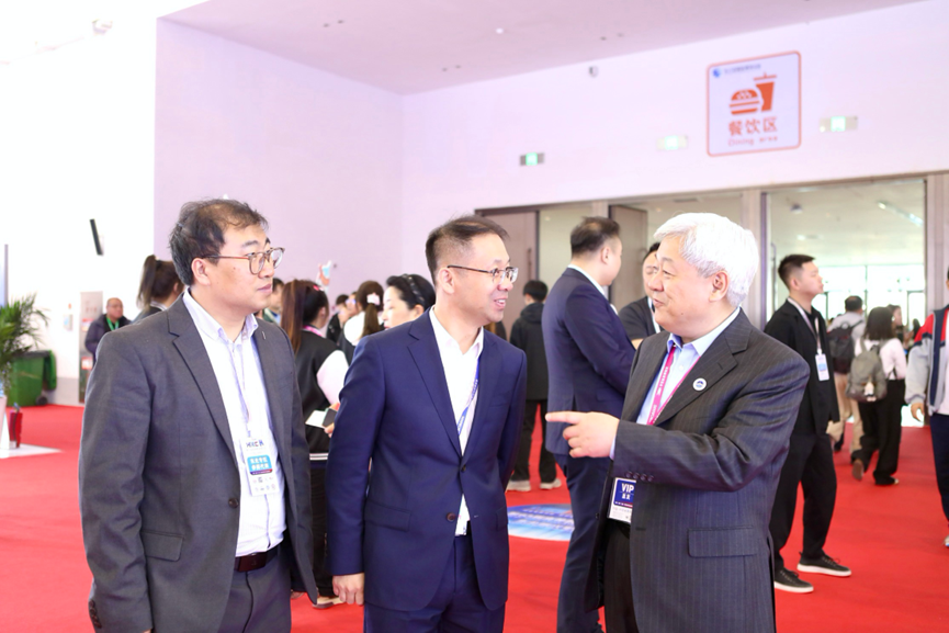 育光电应用人才,谱强国兴吉新篇|长春电子科技学院亮相第63届中国高等教育博览会 育光电应用人才,谱强国兴吉新篇|长春电子科技学院亮相第63届中国高等教育博览会